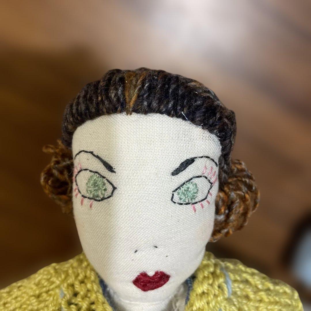 るー…刺繍カーディガンがおしゃれな女の子