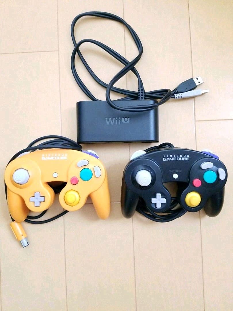 ニンテンドー GCコントローラ ブラック　オレンジ　接続アダプター