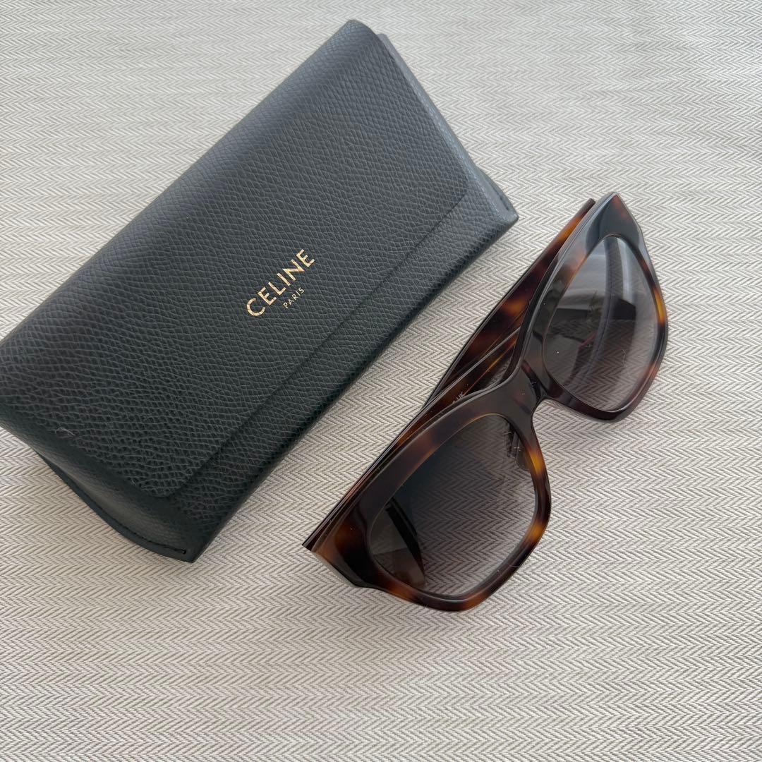 ほぼ未使用★CELINE★ブラウンサングラス ケース付き