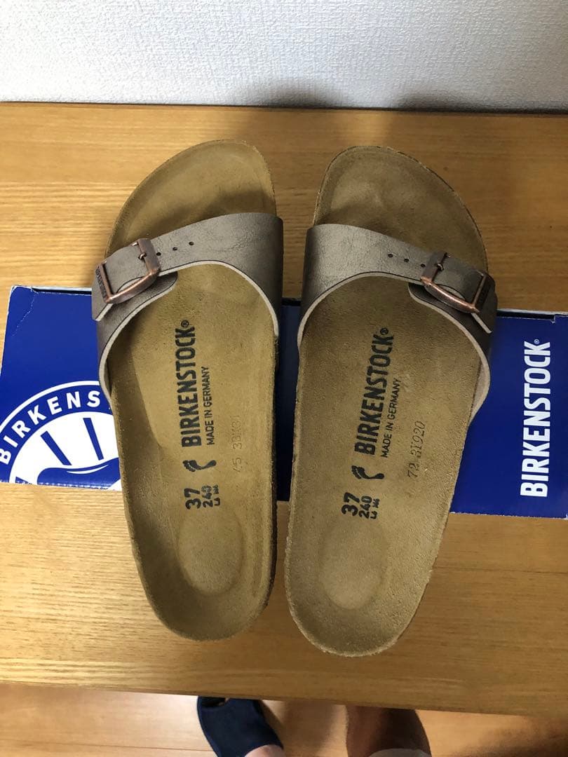 BIRKENSTOCK マドリッド ゴールド 37サイズ　ナロー幅