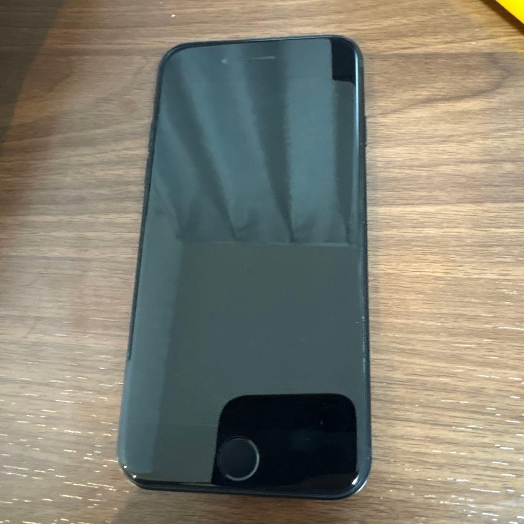 iPhoneSE 第3世代 ミッドナイト 64GB【ガラスフィルム付き