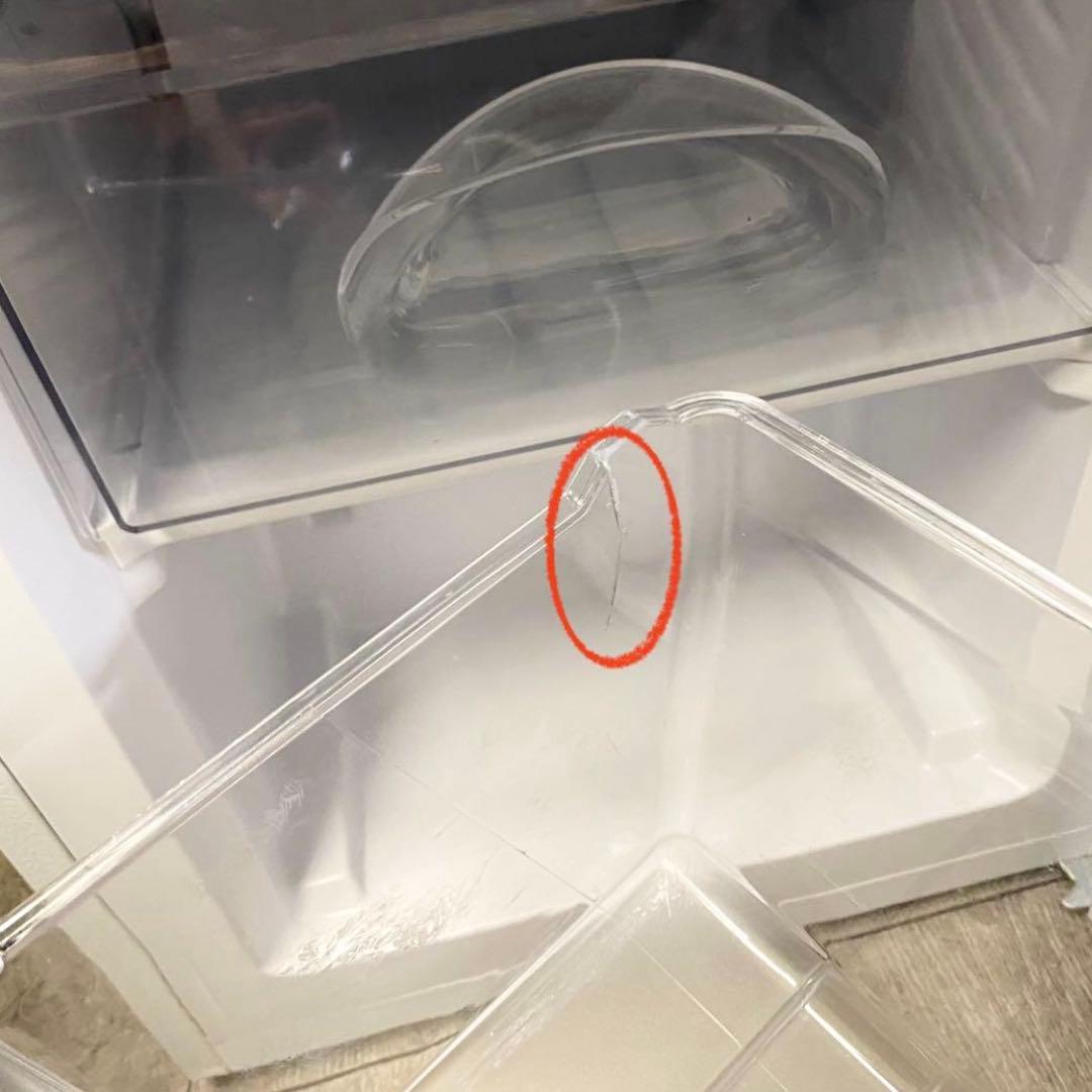 見た目シンプルでホワイトだからキッチンがパッと明るくなります♪冷凍冷蔵庫106L