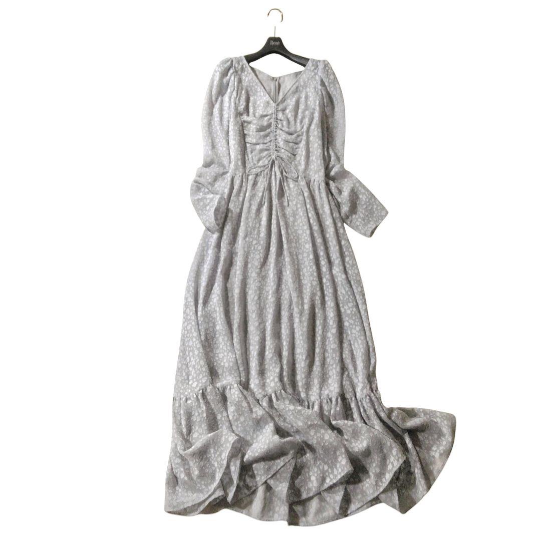 ジルスチュアート 総柄 ロングワンピース グレー フレア 長袖 ティアード