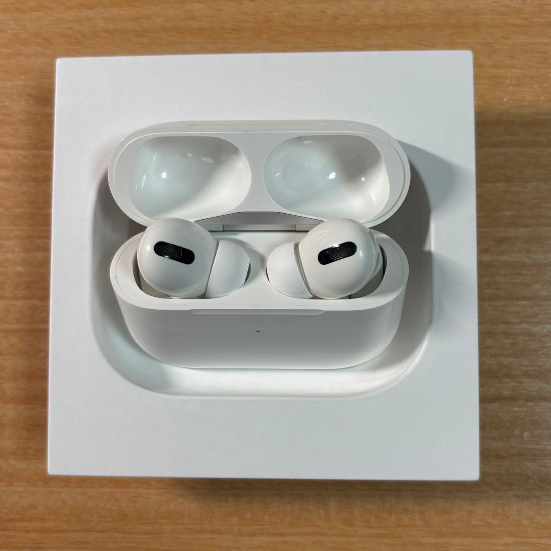 気*J様 AirPods Proワイヤレス充電ケース付き