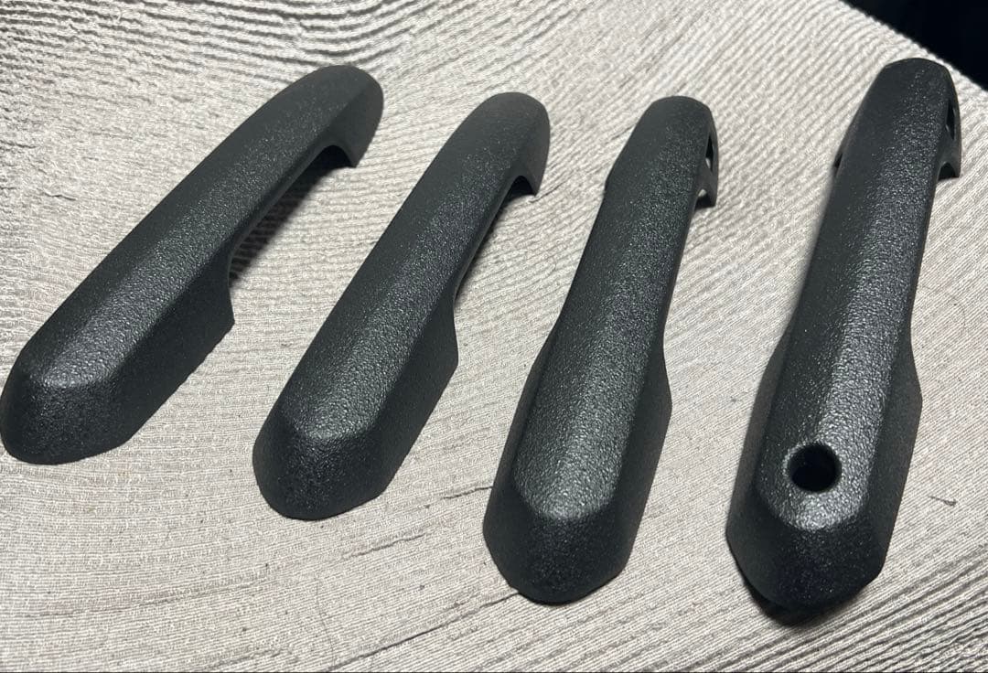 50系　rav4 ドアハンドルカバー　ラプターライナー塗装　中目肌