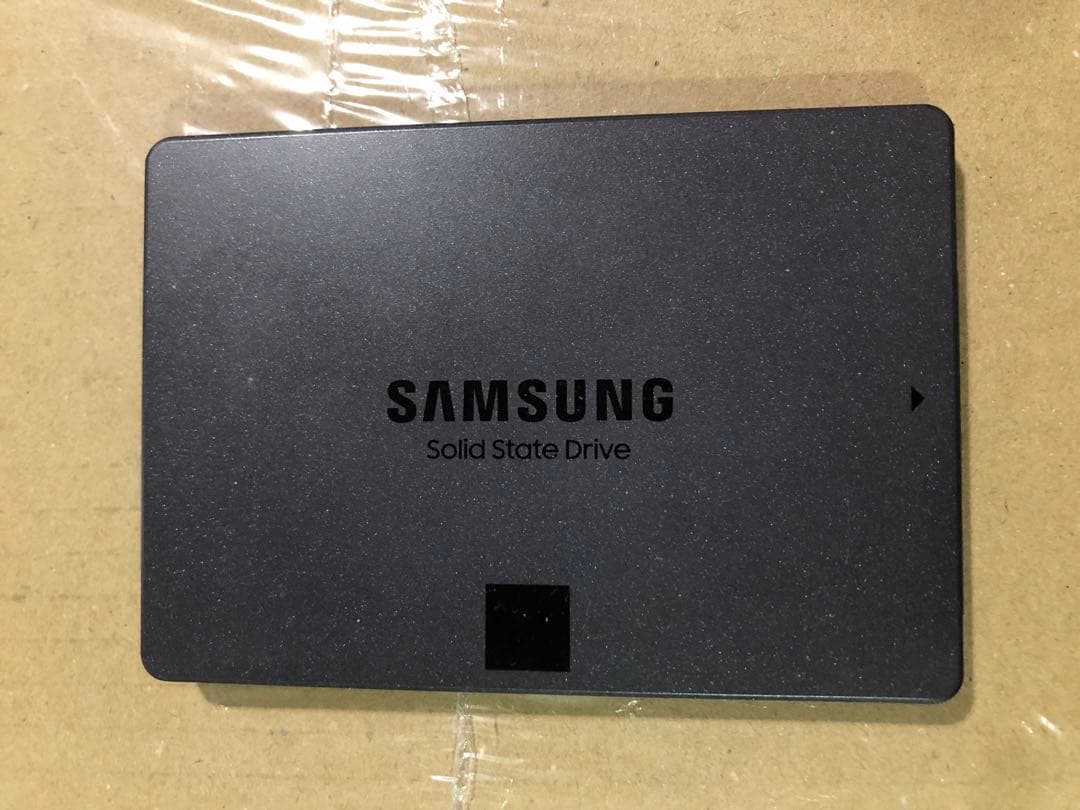 MZ-77Q1T0 2.5インチ1TBSSD