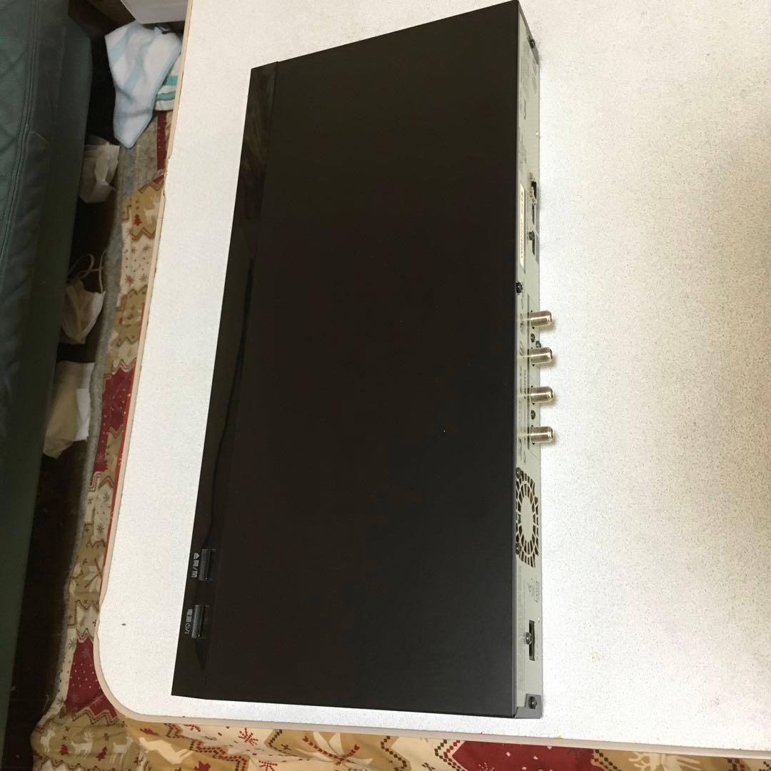 パナソニック2TB HDD内蔵ブルーレイレコーダーDMRBRX2020