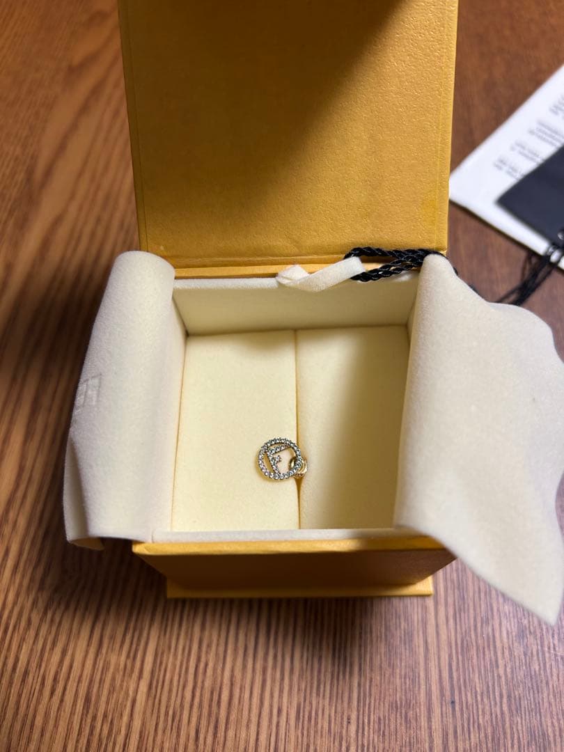 FENDI ピアス(片耳のみ)