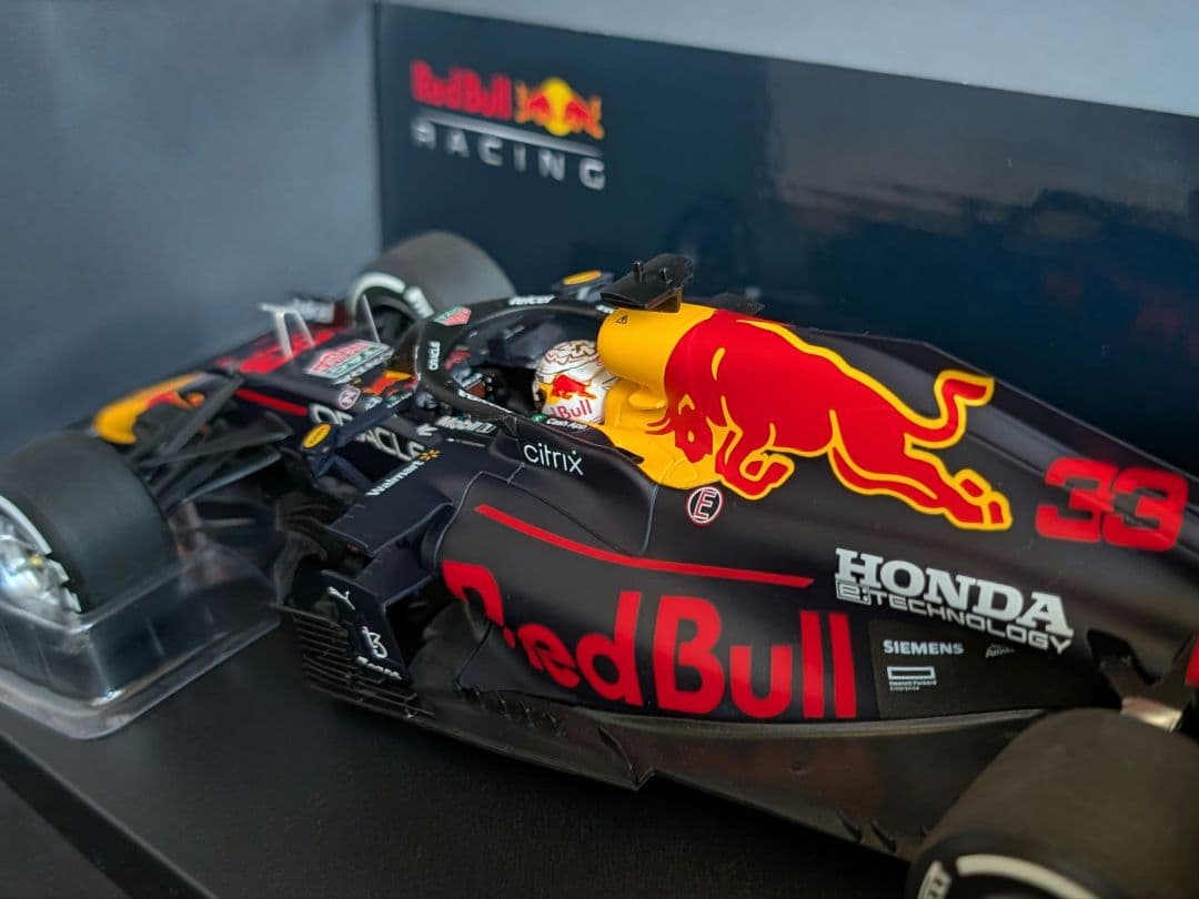 ミニチャンプス 1/18 レッドブル ホンダ RB16B M.フェルスタッペン