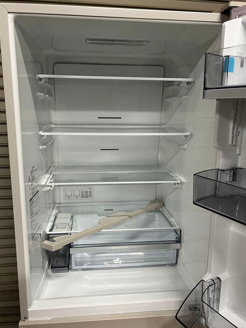 ☆5.TOSHIBA 356L 3ドア冷蔵庫 GR-U36SV 右開き