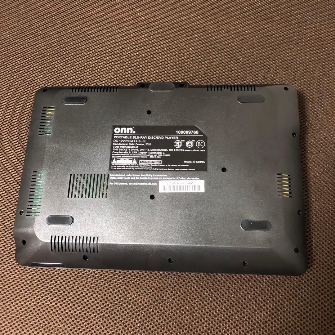 美品　ポータブル　ブルーレイプレーヤー　ONN 11インチ　100009768