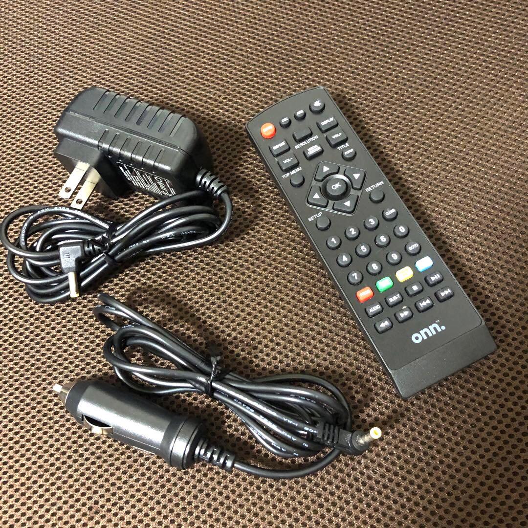 美品　ポータブル　ブルーレイプレーヤー　ONN 11インチ　100009768