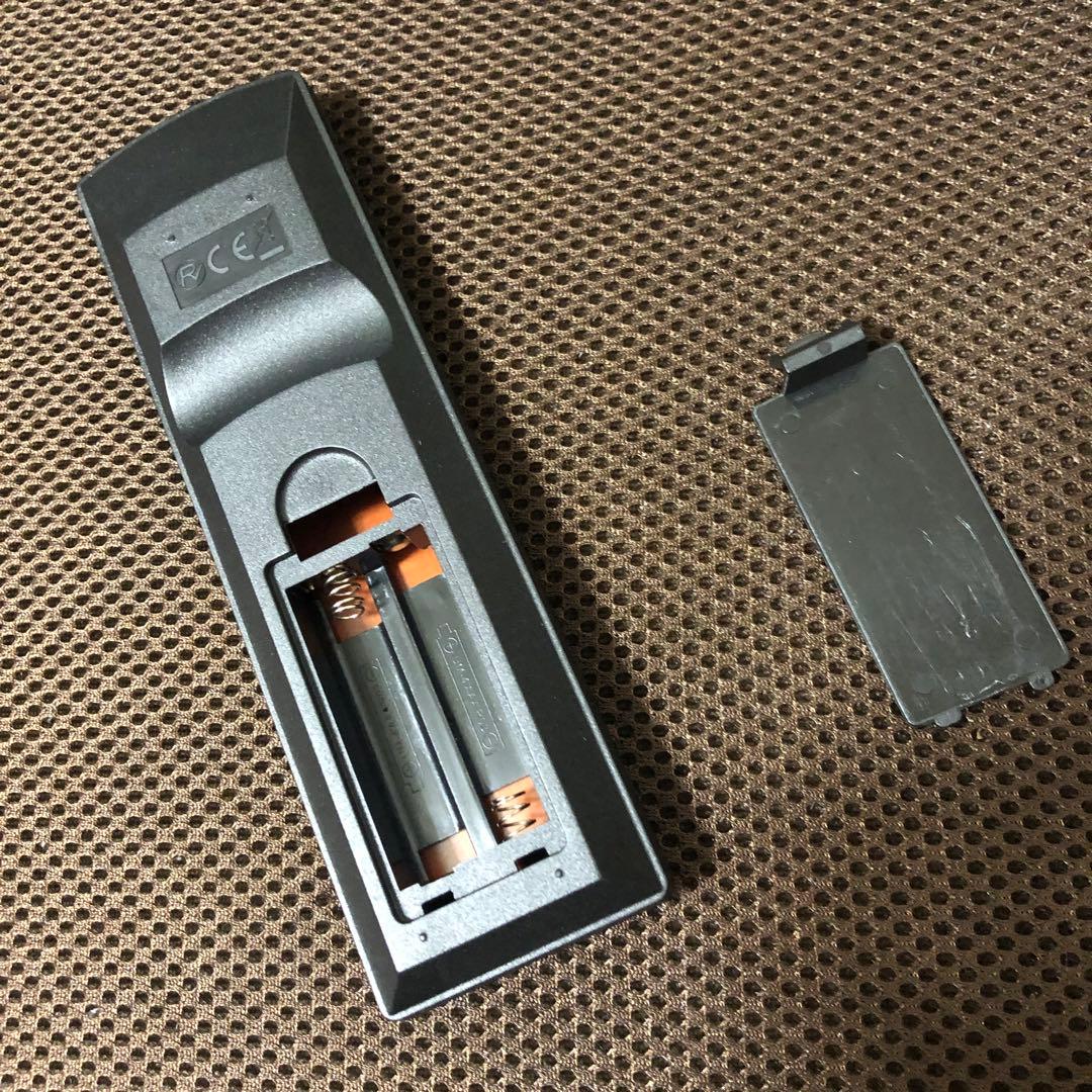 美品　ポータブル　ブルーレイプレーヤー　ONN 11インチ　100009768