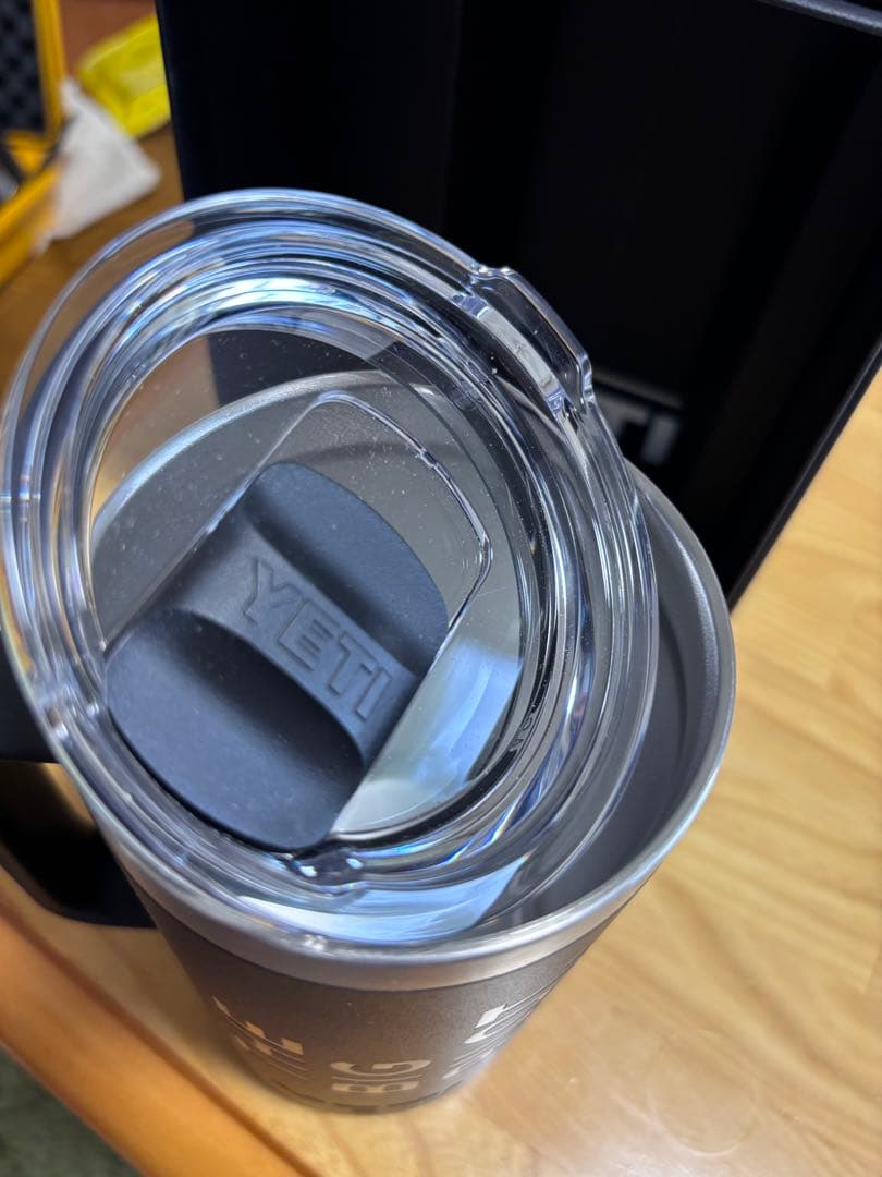 新品　YETI × IWC マグカップタンブラー イエティ　２４oz 710ml