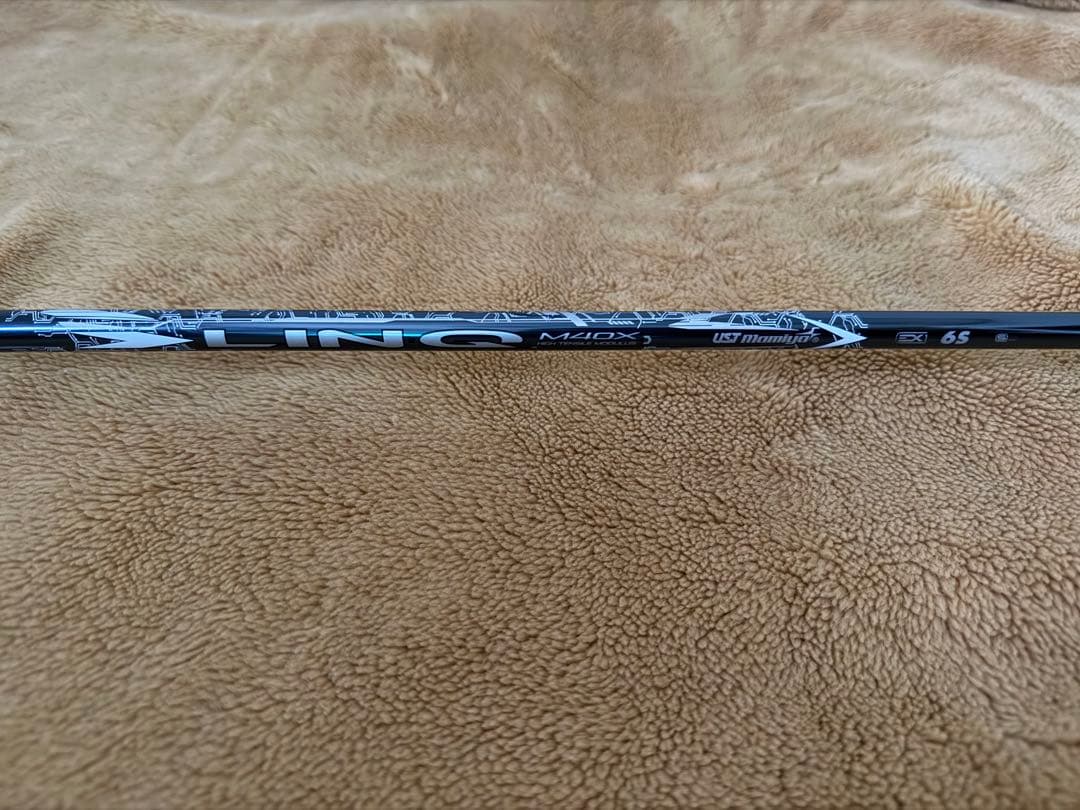 コブラ DS-adapt LS ドライバー 9° シャフト、ヘッドカバー付き