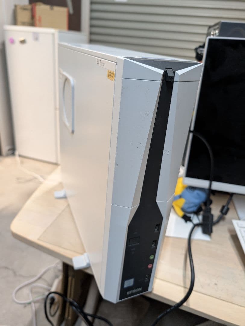 エプソン Endeavor JM4800HS02 ホワイト デスクトップPC