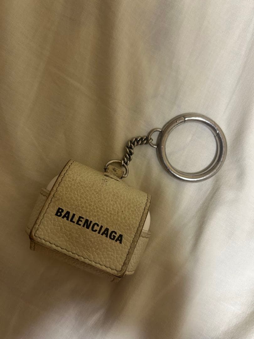 BALENCIAGA イヤホンケース ホワイト