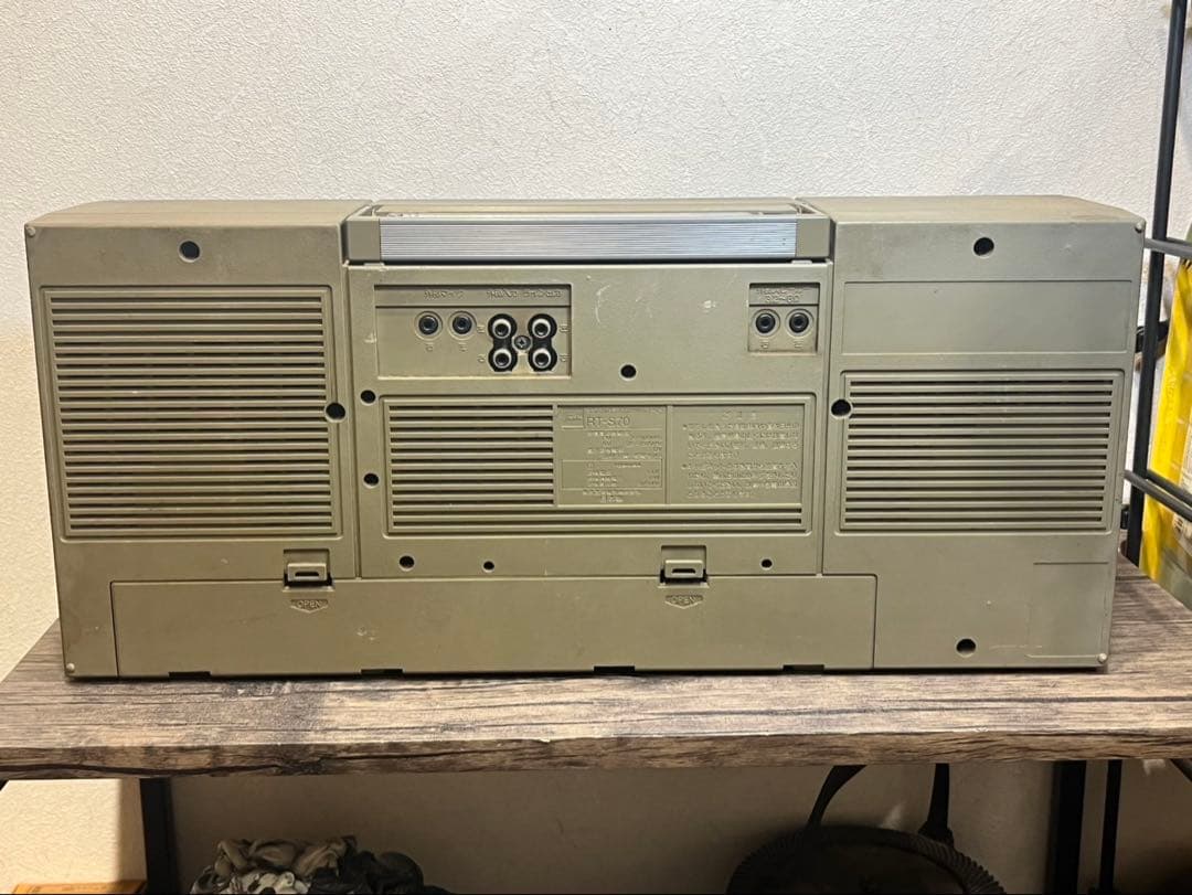 本日限定値下★東芝　BOMBEATステレオラジオカセットレコーダー　RT-S70