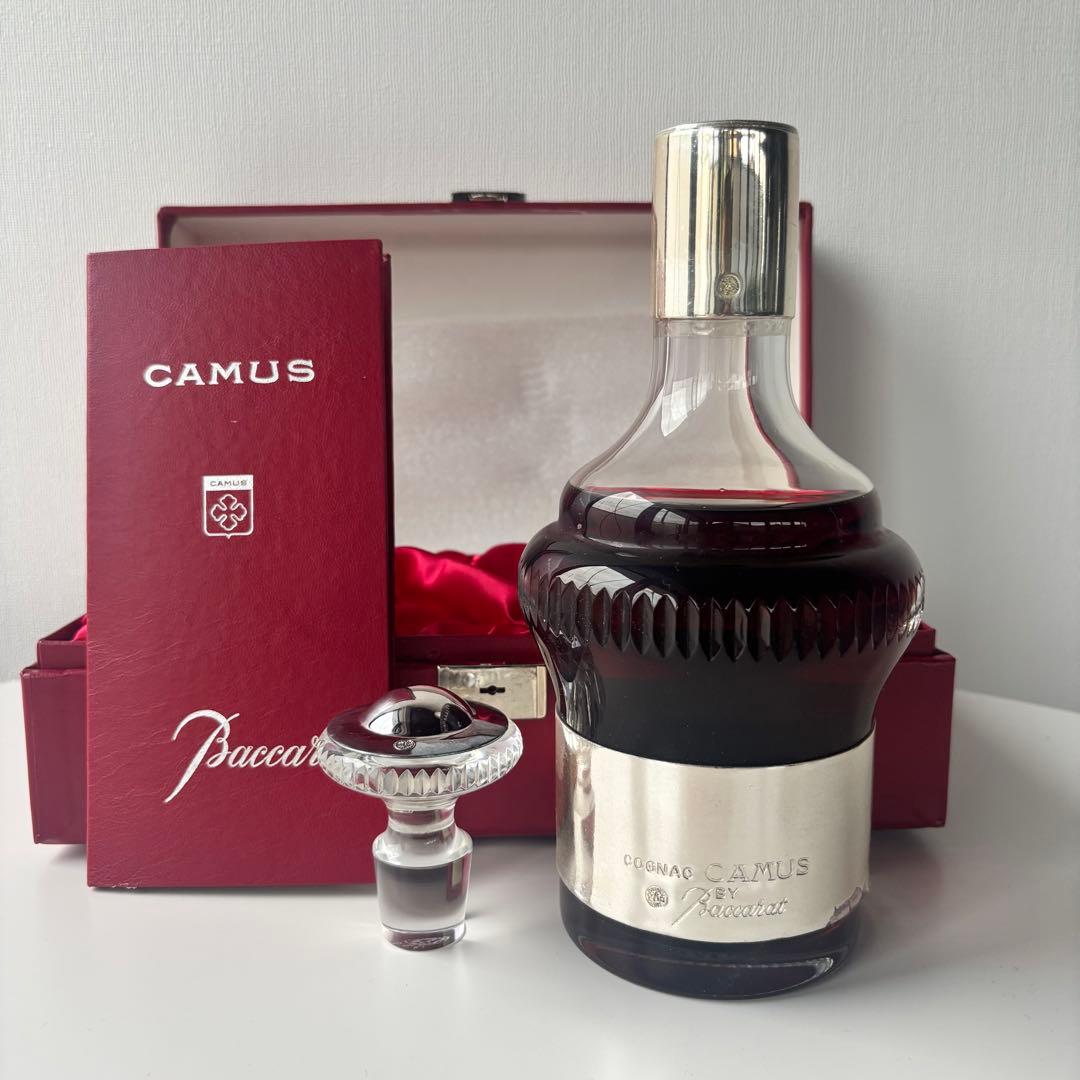 CAMUS カミュ バカラ シルバートップ コニャック 700ml 未開栓