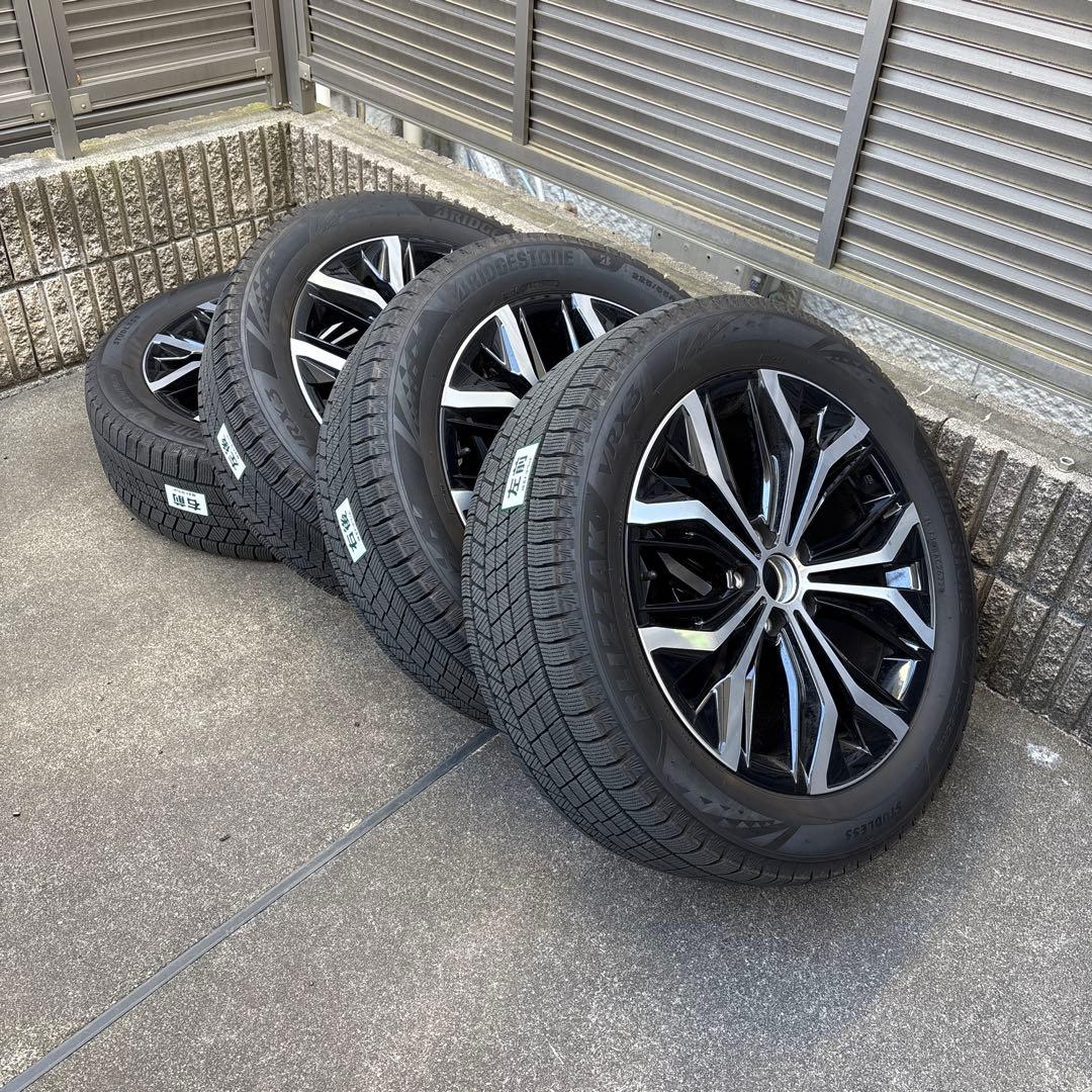 備品:クラウンクロスオーバーアルミホイールスタッドレスタイヤ 225/55/19