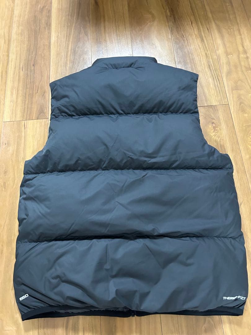 新品未使用 新作 Nike メンズ ブラック ダウンベストLサイズ