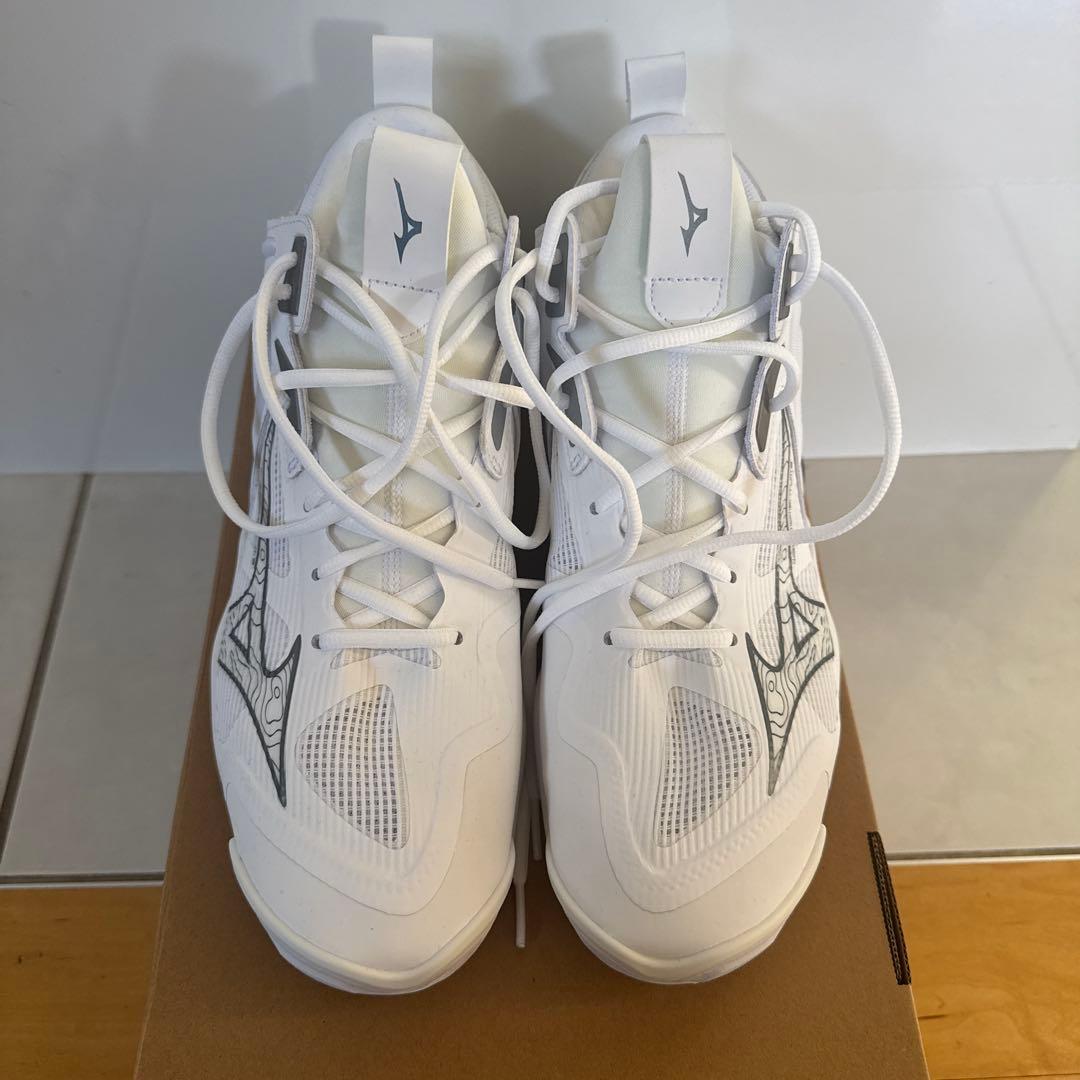 Mizuno バレーボールウェーブモーメンタム3MID