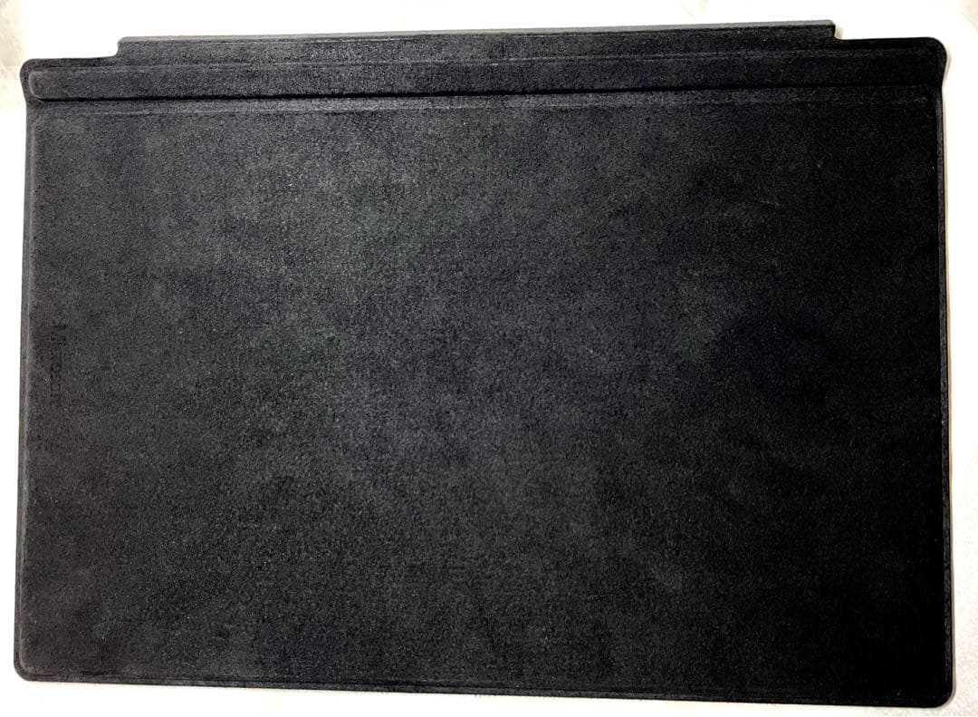 バッテリー持続抜群! サーフェス プロ 7+，タイプカバー付(黒)、SSD2T