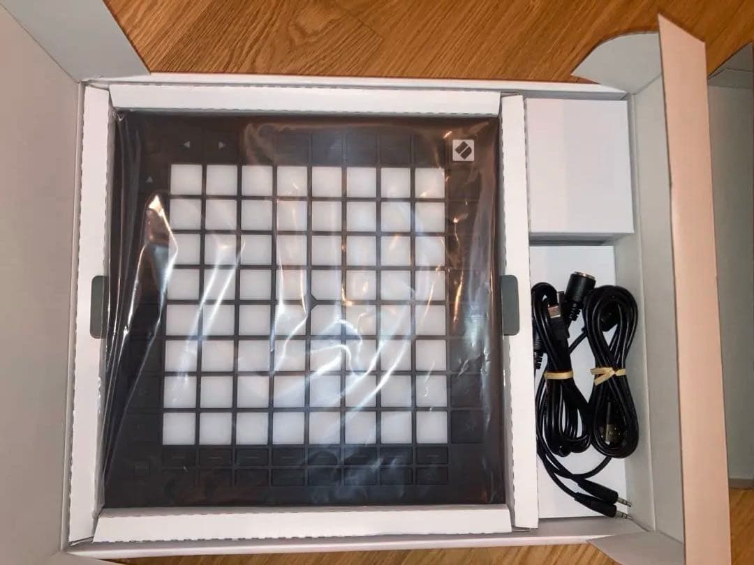 NOVATION Launchpad Pro MK3 MIDIパッド