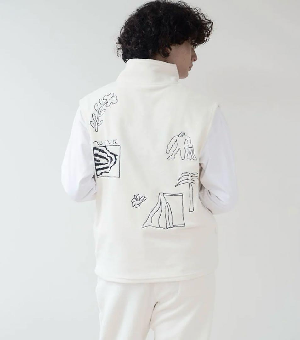 コモンナウン フリースベスト