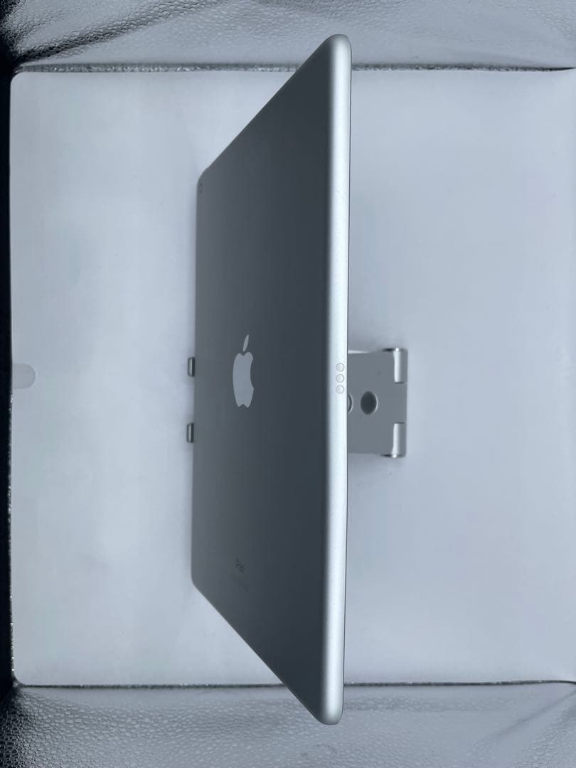 iPad 7世代 32GB バッテリー86%