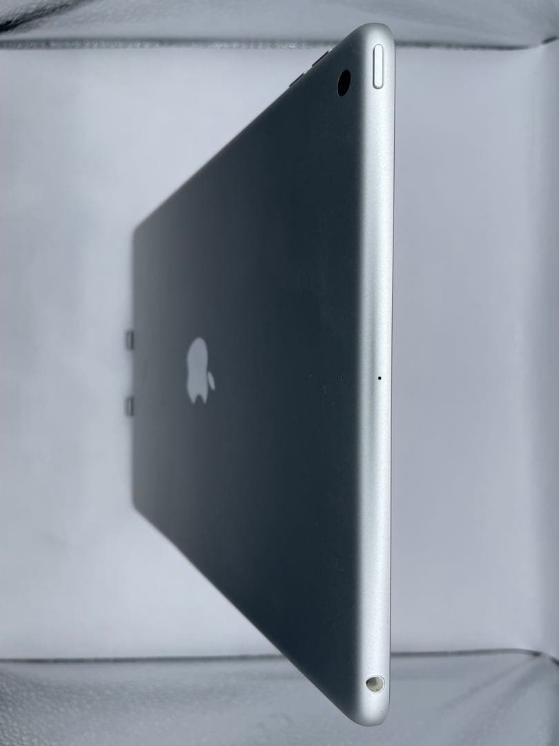 iPad 7世代 32GB バッテリー86%