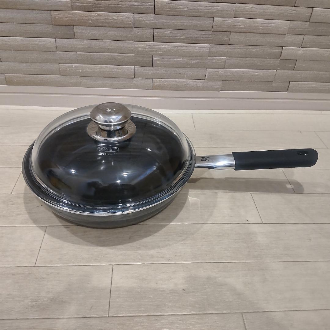 ★美品★ WMF フュージョンテック ミネラル フライパン 24cm 蓋付