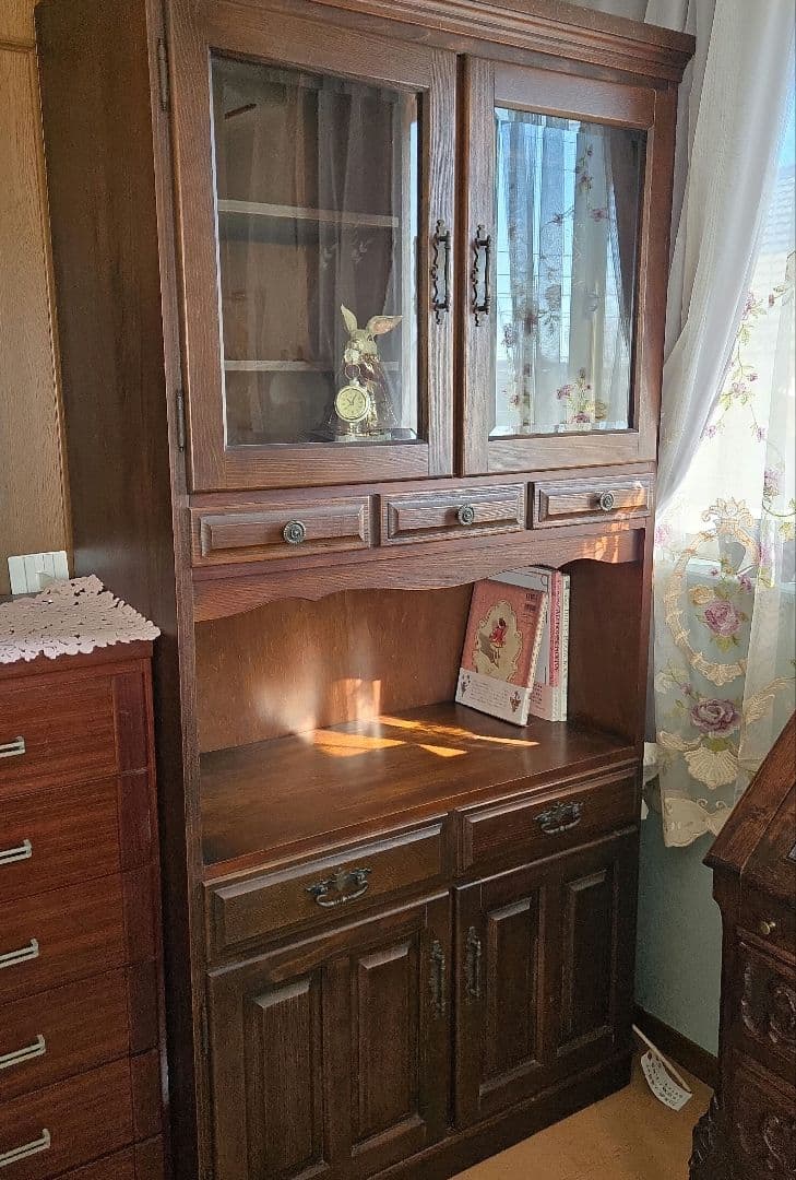 カリモク キャビネット 食器棚 カップボード 飾り棚