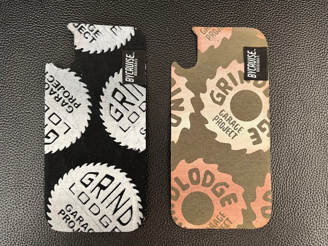 GRINDLODGE グラインドロッヂ　iPhone用　バックパネルシート　2枚