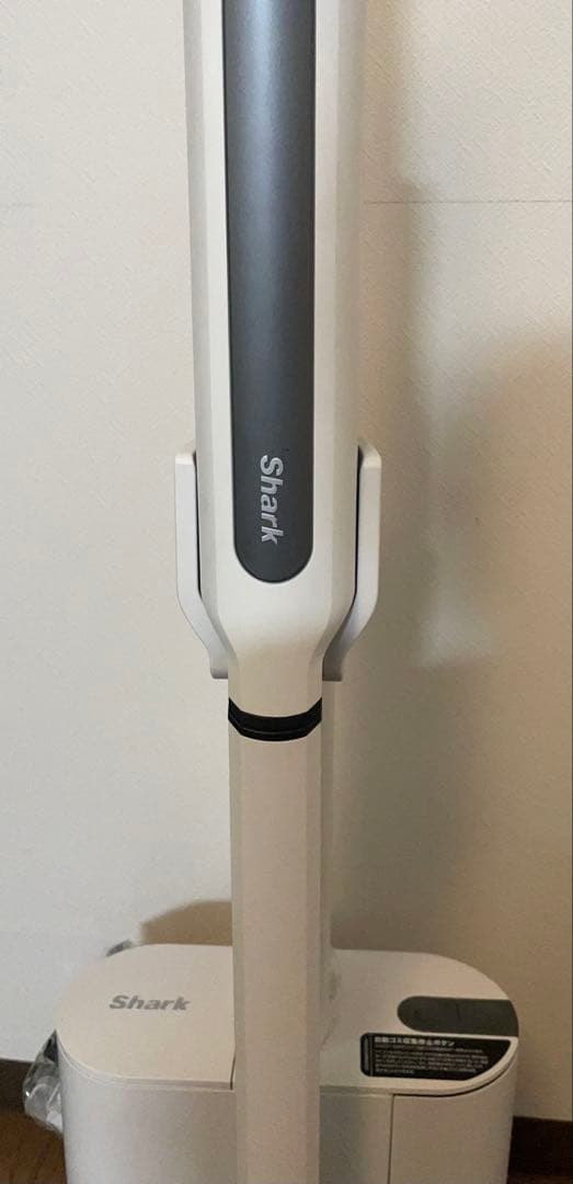 【美品】【23年製】CS150JAE スティッククリーナー SHARK