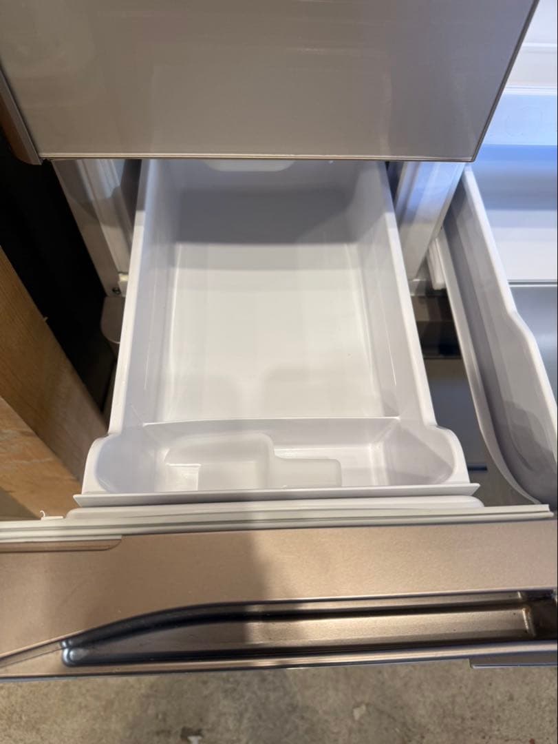 日立　HITACHI　2015年製　6ドア　大容量　大型　冷蔵庫　517L