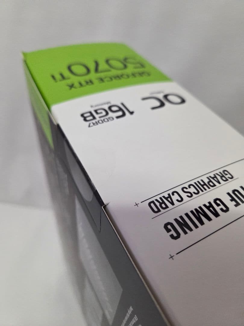 新品　ASUS TUF RTX 5070Ti OC 16GB 国内正規品