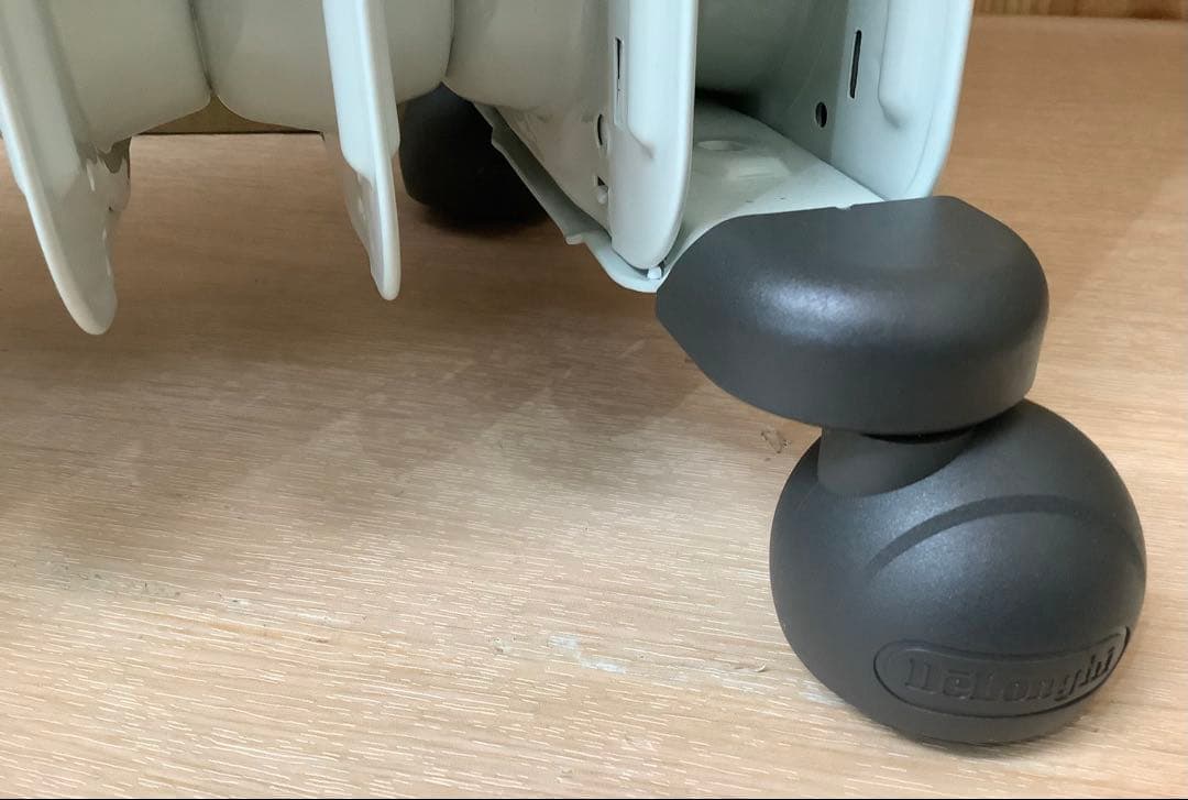 美品！デロンギ オイルヒーター RHJ10F1015-DG　※331