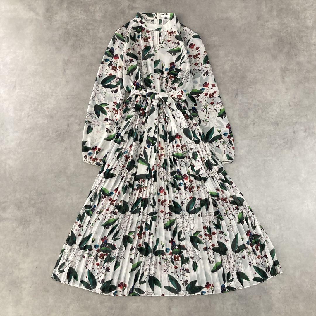 美品Sov. フラワープリント　ワンピース　Aライン　プリーツ　ワンピース