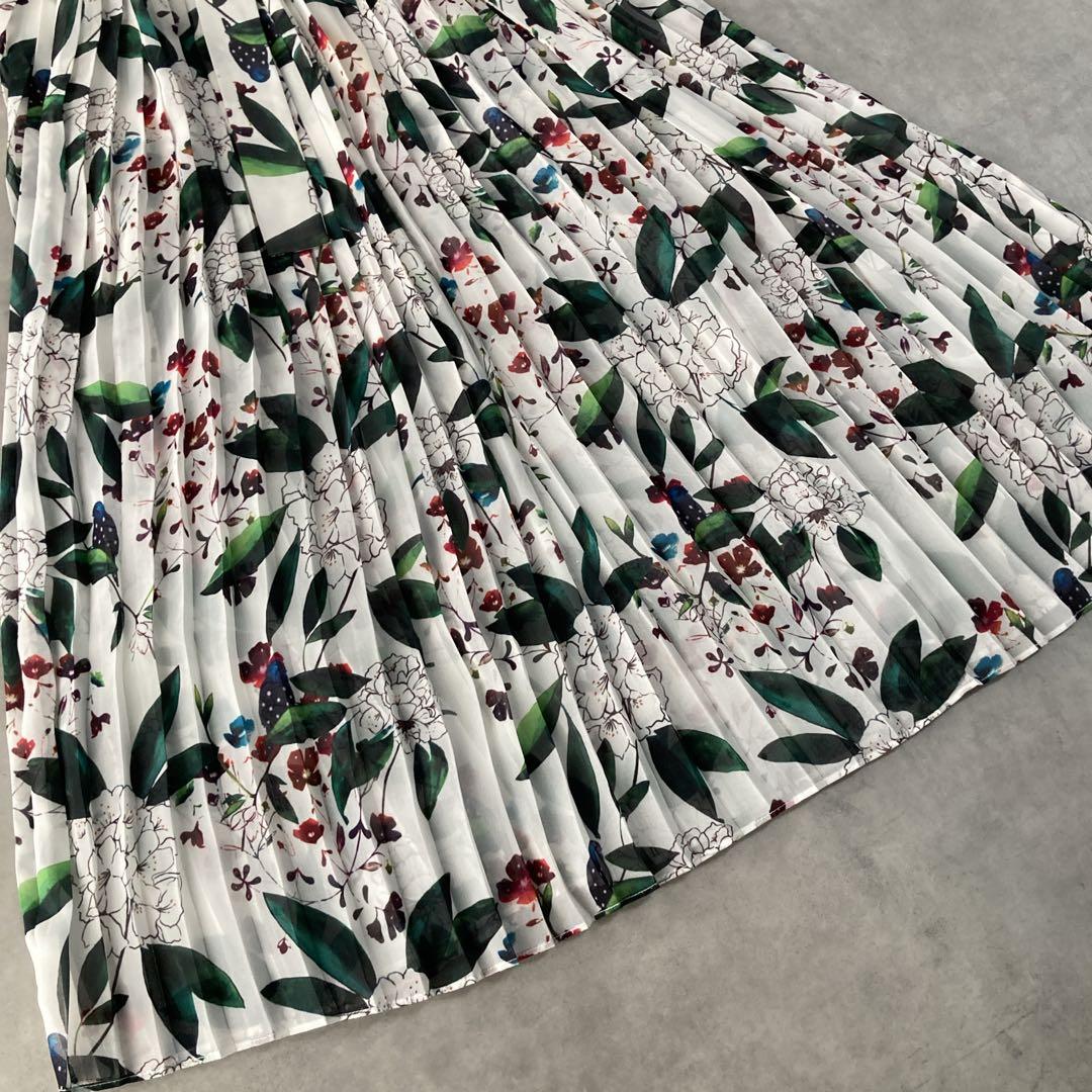 美品Sov. フラワープリント　ワンピース　Aライン　プリーツ　ワンピース