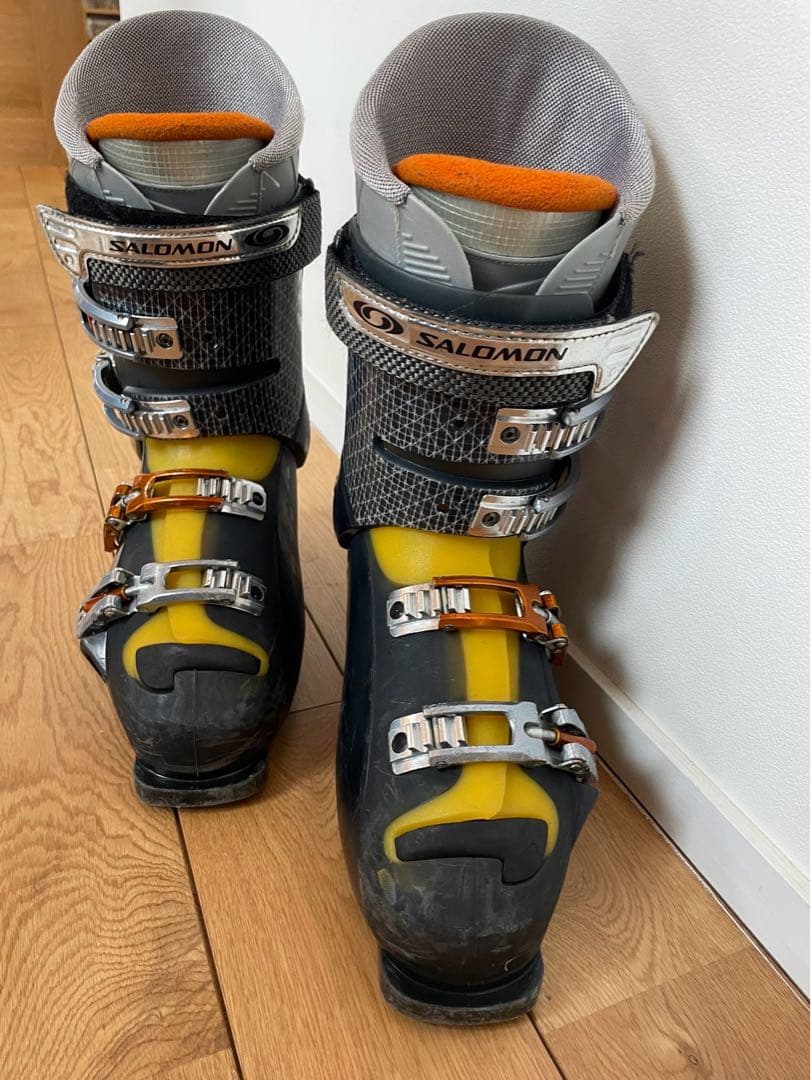 SALOMON スキー用ブーツ 男性用　Xwave