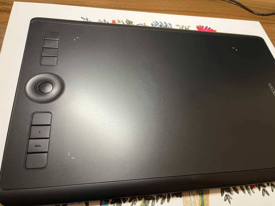 Wacom intuos pro Mサイズ