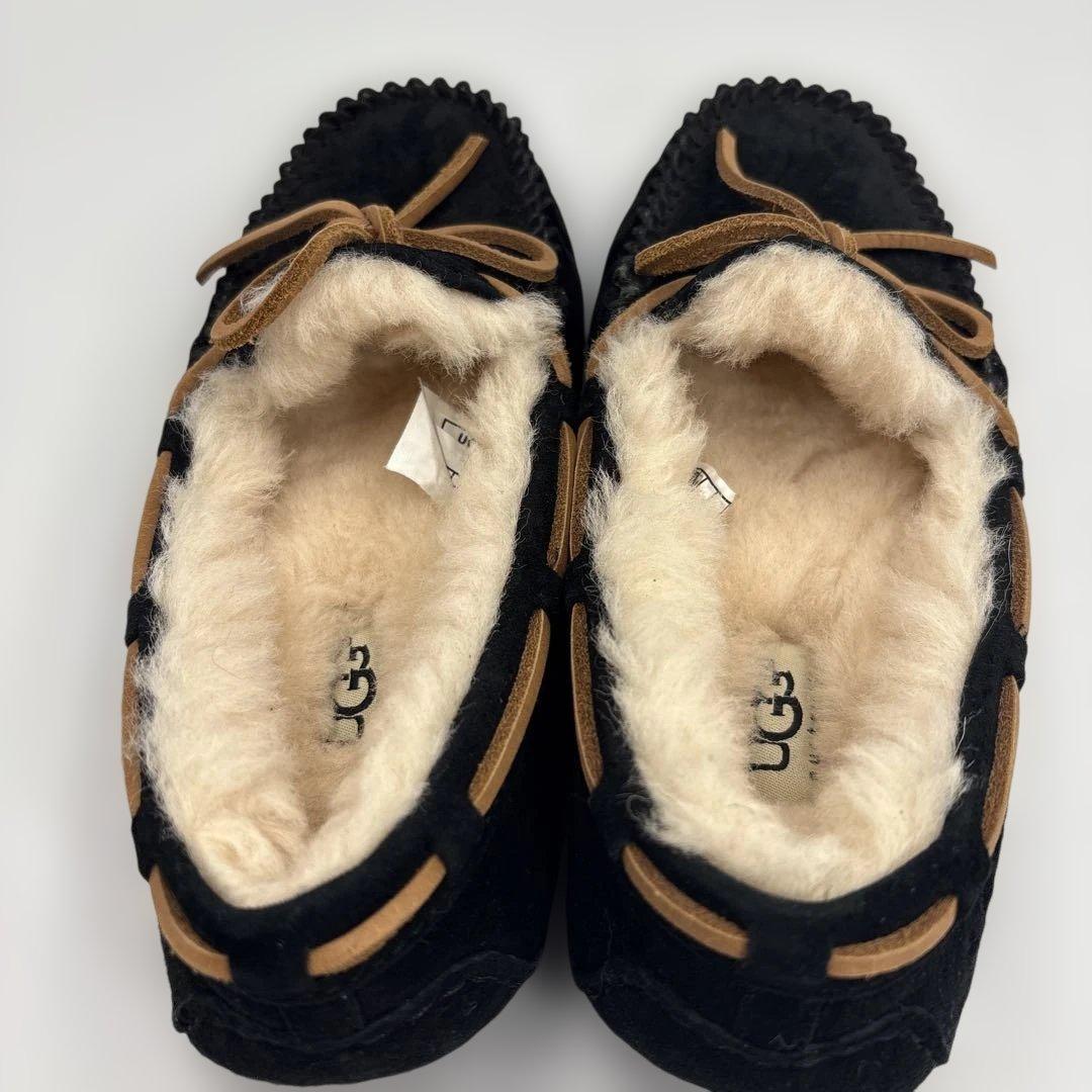 極美品✨UGG アグ　ブラック　リボン　モカシン　ムートン　フラットシューズ