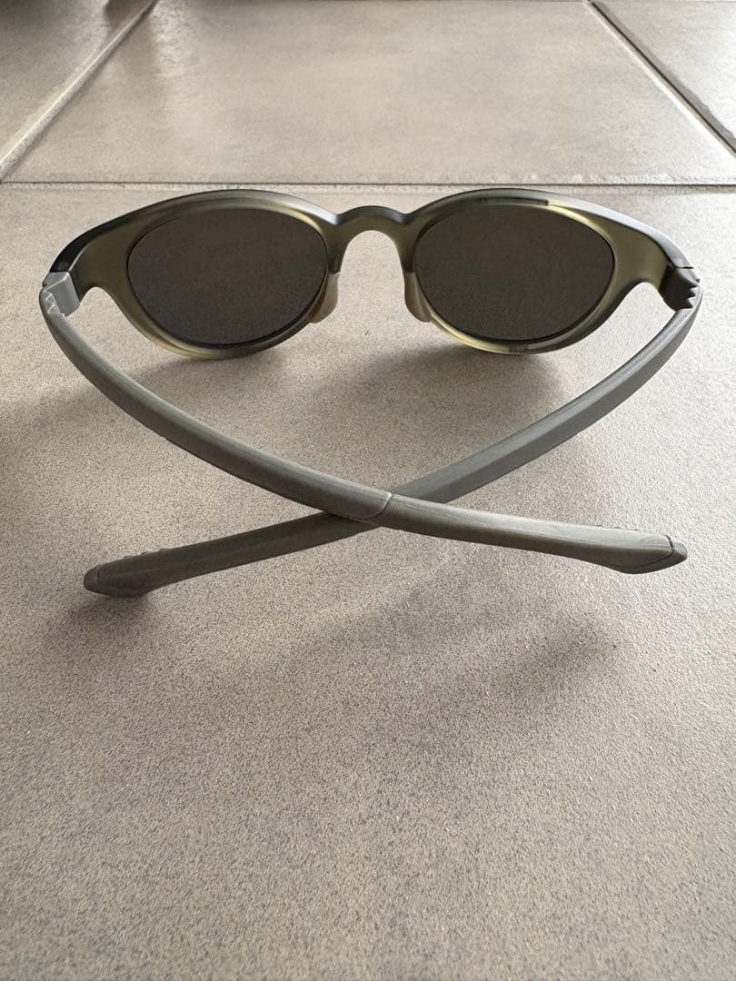 FLOAT OUTDOOR MAIA GRAY / GY 偏光サングラス