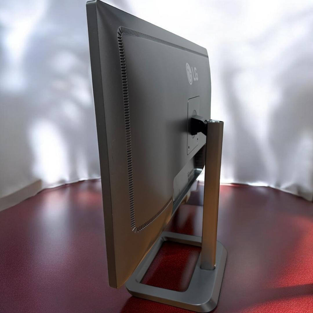 ☆良品 LG 31MU97 B 4K モニター ディスプレイ 31インチ