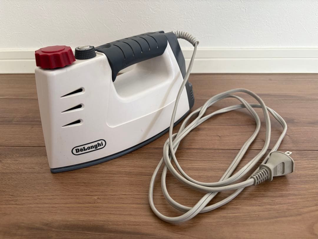 デロンギ ボイラー内蔵型スチームアイロン 6299/2N 　動作確認済み〇