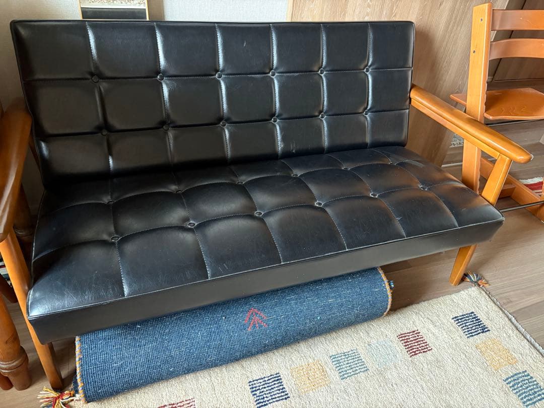 カリモク60 Kチェア 2シーター・スタンダードブラック　ソファ　最終価格です