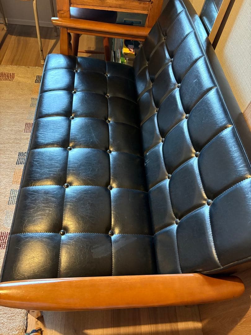 カリモク60 Kチェア 2シーター・スタンダードブラック　ソファ　最終価格です