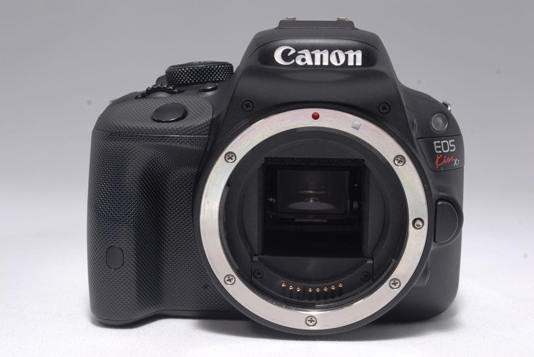 S数少✨Canon Kiss X7 超美品✨ダブルレンズセット♪旅行にも手軽に♪