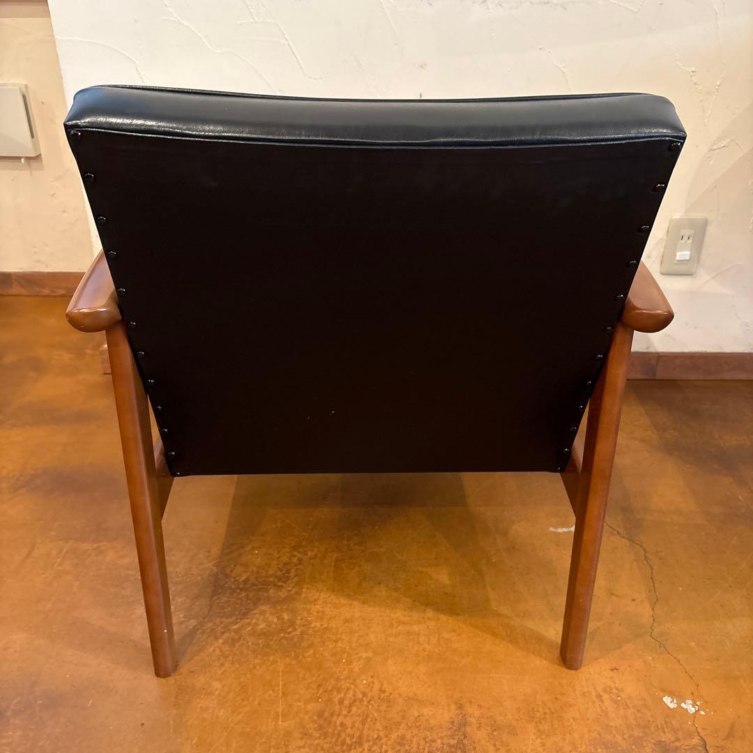 カリモク60 1人掛けソファ 黒②